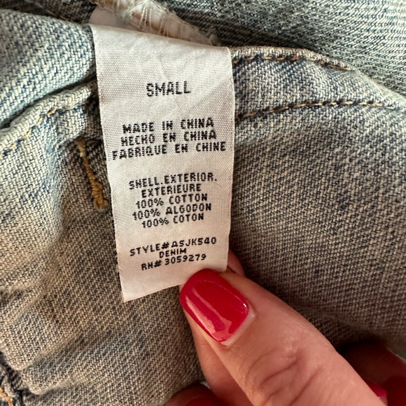 Altar’d State | Women’s light denim jacket with slight distressing - Picture 6 of 16